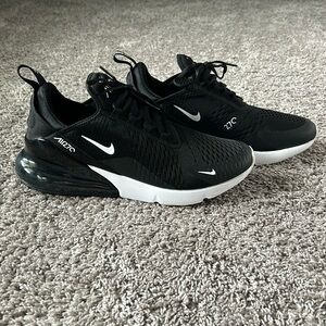 Women’s Nike Air Max 270